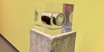 Nina Canell, Brief Syllable (Thick) (2016)